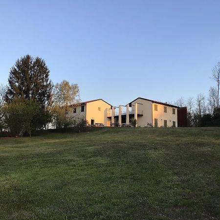 Cascina Monte Diviso Hostel Gallarate Exterior foto