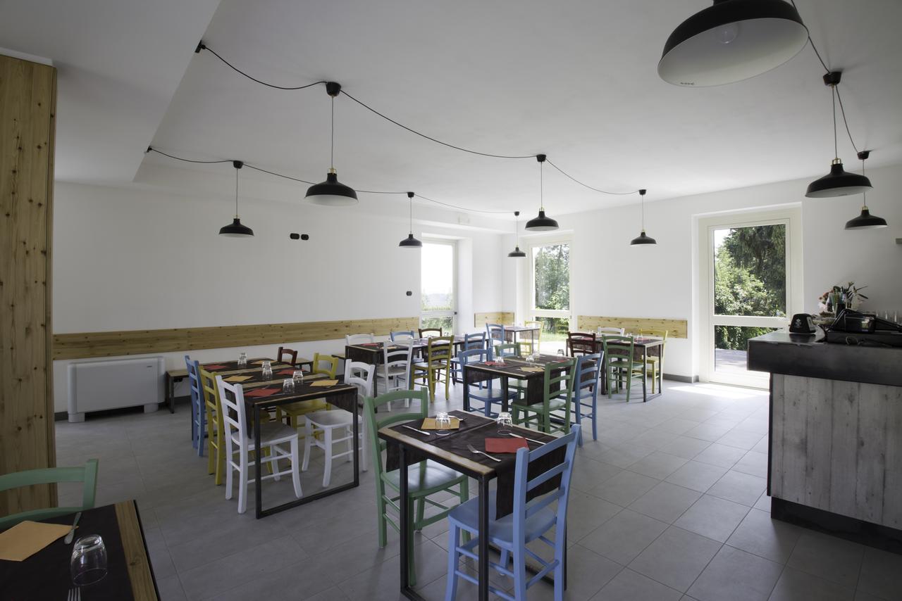Cascina Monte Diviso Hostel Gallarate Exterior foto